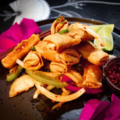 wok ninjas Salt & Chilli Mini Vegetable Spring Rolls